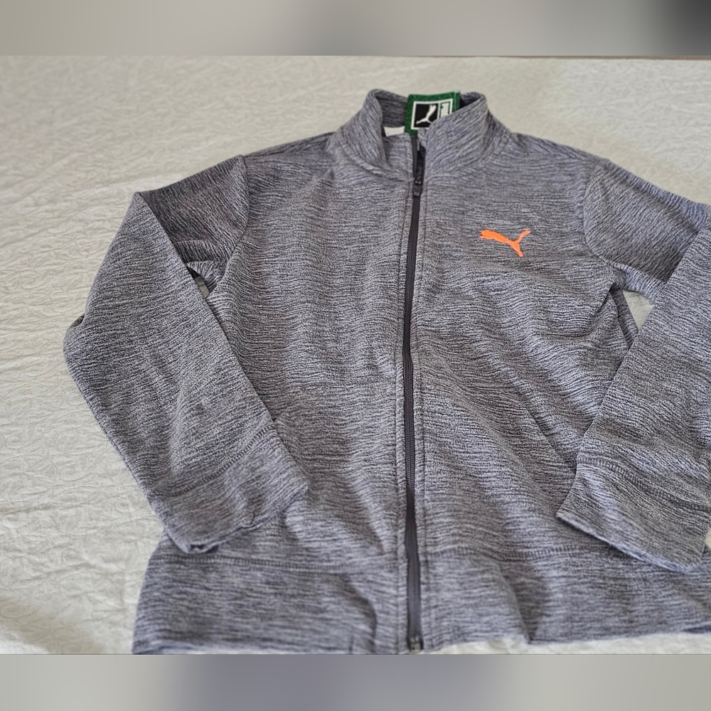 NWT PUMA Boys' size L 14 16 Logo Fleece Zip Up Hoodie Orange logo